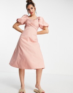 Светло-розовое присборенное платье миди с пышными рукавами Urban Revivo-Розовый цвет