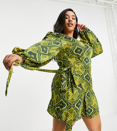 Эксклюзивное зеленое платье мини с запахом, поясом и геометрическим принтом Never Fully Dressed Plus-Зеленый цвет