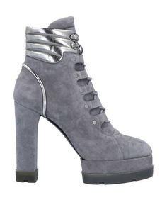 Полусапоги и высокие ботинки Casadei