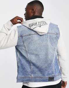 Выбеленная джинсовая куртка с трикотажными рукавами и капюшоном серого цвета Hollister-Серый
