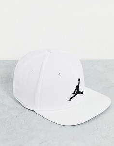 Белая бейсболка Nike Jordan Pro Jumpman-Белый