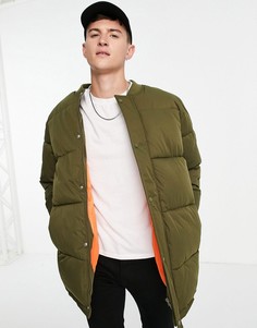 Удлиненный стеганый бомбер цвета хаки ASOS DESIGN-Зеленый цвет