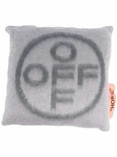 Off-White маленькая подушка с принтом