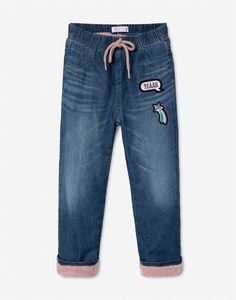 Утеплённые джинсы Straight с аппликациями для девочки Gloria Jeans