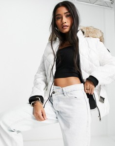 Пуховик белого цвета с капюшоном из искусственного меха River Island-Белый