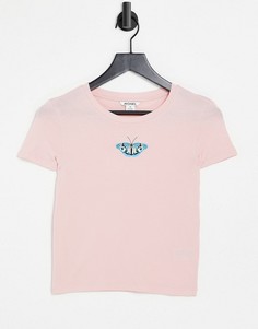 Розовая футболка из органического хлопка с принтом бабочки в стиле 90-х Monki Molly-Розовый цвет