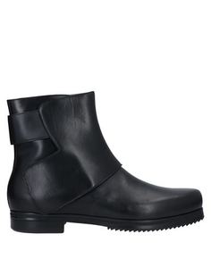 Полусапоги и высокие ботинки Thamanyah