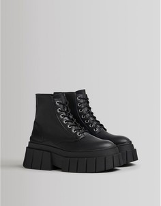 Черные массивные байкерские ботинки на шнуровке Bershka-Черный цвет