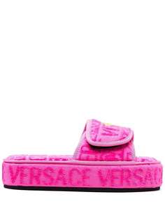 Versace шлепанцы с открытым носком и логотипом