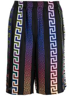 Versace шорты с принтом Greca
