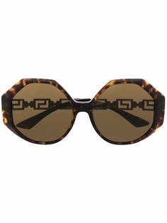 Versace Eyewear солнцезащитные очки черепаховой расцветки