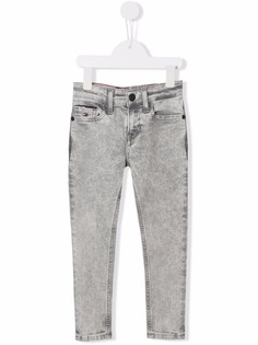 Tommy Hilfiger Junior джинсы кроя слим с эффектом потертости
