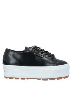 Кеды и кроссовки Superga