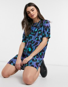 Платье-футболка в стиле oversized с леопардовым принтом Urban Threads-Голубой