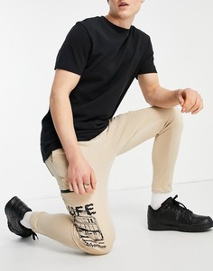 Джоггеры карго светло-коричневого цвета с карманами с принтом Bershka-Коричневый цвет