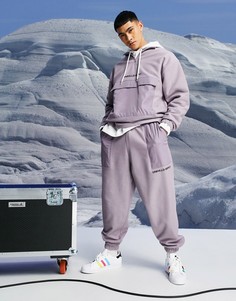 Флисовые джоггеры в стиле oversized с нейлоновыми карманами от комплекта ASOS Unrvlld Spply-Фиолетовый цвет