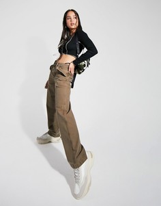 Серо-коричневые брюки в утилитарном стиле с заниженной талией ASOS DESIGN-Коричневый цвет