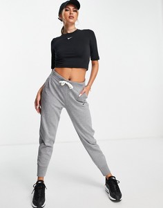 Серые джоггеры с логотипом Nike Training Dri-FIT-Серый