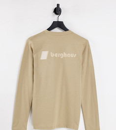 Бежевый лонгслив с логотипом спереди и сзади Berghaus Heritage – эксклюзивно для ASOS-Светло-бежевый цвет