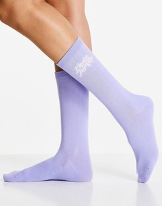 Сиреневые носки с надписью "Fierce female" Typo-Фиолетовый цвет
