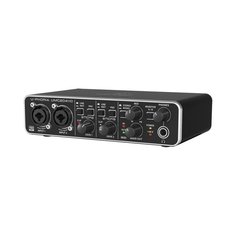 UMC204HD Behringer