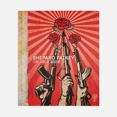 Книга Silvana Editoriale Shepard Fairey: 3 Decades Of Dissent, цвет красный