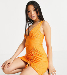 Оранжевое присборенное сбоку платье мини с вышивкой ришелье и глубоким вырезом ASOS DESIGN Petite-Зеленый цвет