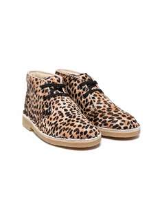 Clarks Originals ботинки с леопардовым принтом
