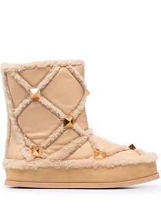 Valentino Garavani дутые ботинки Roman Stud с отделкой из овчины