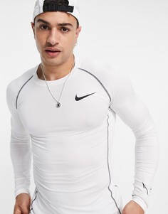 Белый термолонгслив Nike Pro Training
