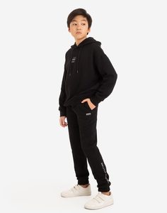 Чёрные утеплённые спортивные брюки с надписью Project culture для мальчика Gloria Jeans