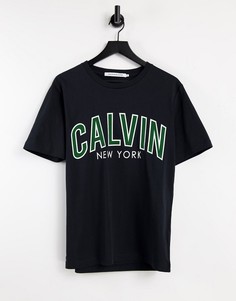 Футболка с изогнутой надписью "Calvin" в университетском стиле Calvin Klein Jeans-Черный цвет