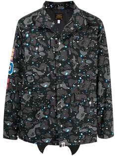 A BATHING APE® куртка с графичным принтом Bape