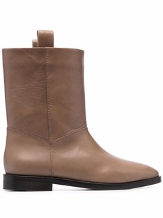 Closed сапоги на плоской подошве