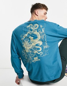 Бирюзовый oversized-лонгслив с принтом змеи сзади ASOS DESIGN-Зеленый цвет