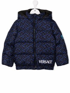 Versace Kids пуховик с капюшоном и геометричным принтом