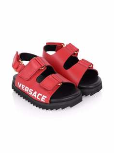 Versace Kids сандалии на липучках с логотипом