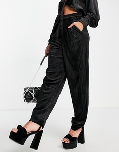 Классические черные брюки из бархата от комплекта Vero Moda-Черный цвет