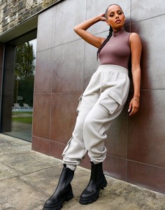 Серо-коричневые брюки с карманами карго и манжетами Public Desire x Amber Gill-Светло-бежевый