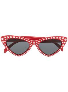 Moschino Eyewear солнцезащитные очки в оправе кошачий глаз с заклепками