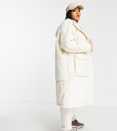 Удлиненное дутое пальто кремового цвета с эластичным поясом Vero Moda Curve-Белый