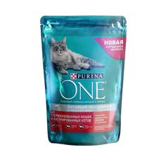 Сухой корм Purina ONE для стерилизованных кошек и котов с лососем и пшеницей, 200гр