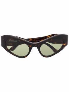 Balenciaga Eyewear солнцезащитные очки в оправе кошачий глаз