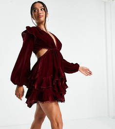 Бархатное платье мини ягодного цвета с декоративной отделкой ASOS DESIGN Petite-Красный