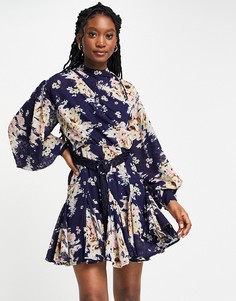 Плиссированное жаккардовое платье мини с высоким воротом, цветочным принтом, плетеным поясом и отделкой в стиле годе ASOS DESIGN-Разноцветный