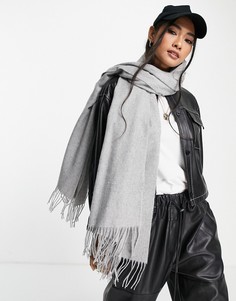 Серый шарф в стиле oversized с добавлением шерсти и бахромой ASOS DESIGN