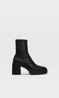 Stradivarius Ботильоны На Рифленой Подошве Черный 35