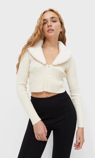 Stradivarius Кардиган С Отделкой Из Искусственного Меха На Воротнике Ванильный M