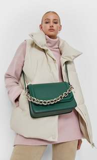 Stradivarius Сумка С Плечевым Ремнем И Цепочкой Хаки 103