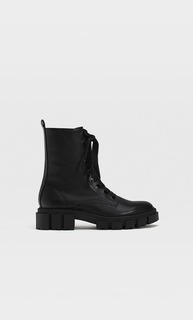 Stradivarius Ботинки На Плоской Подошве Со Шнуровкой Черный 35